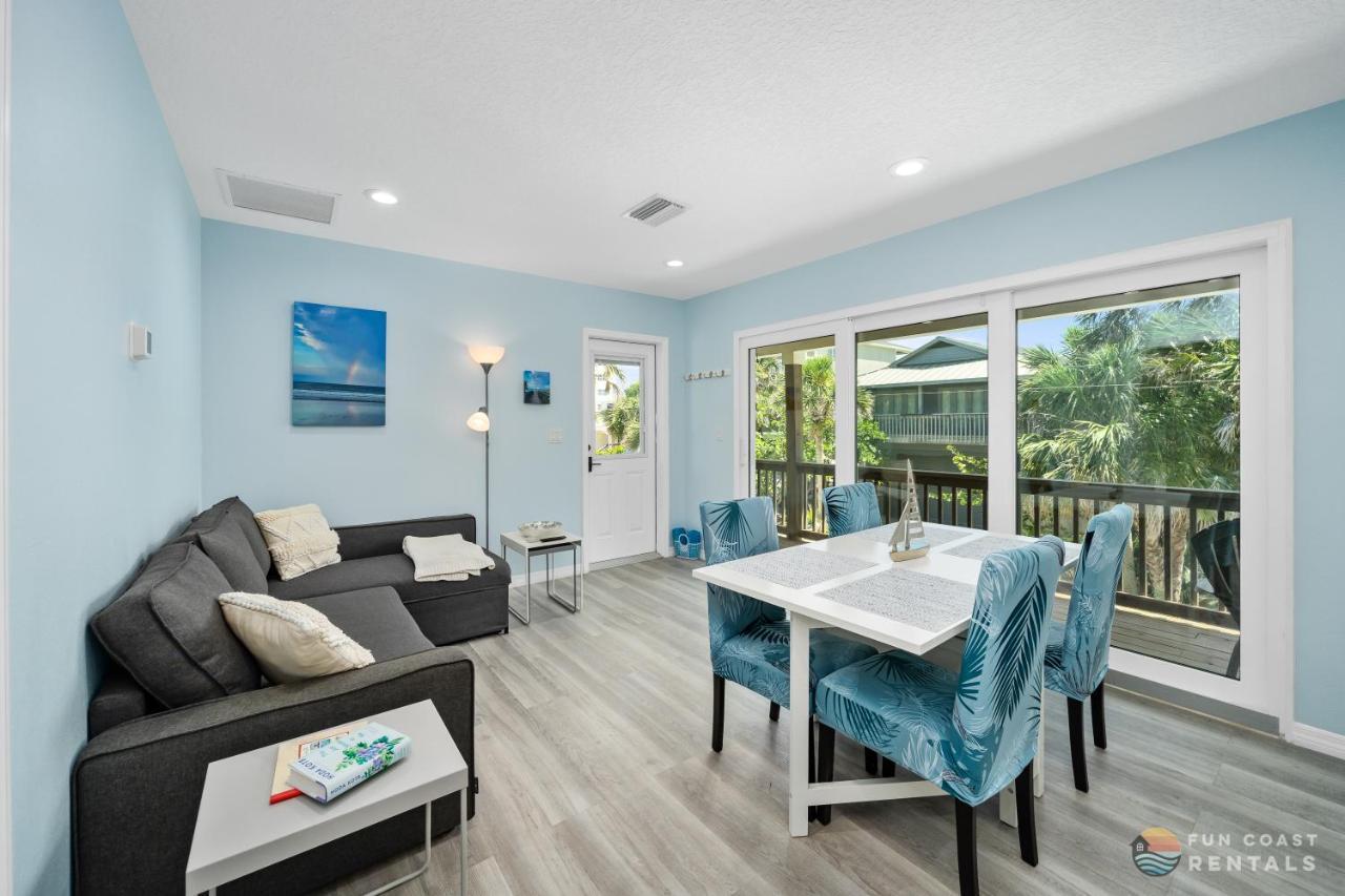 Dog Friendly Loft Steps From Beach With Gas Barbecue Grill And Upstairs Deck! New Smyrna Beach Eksteriør billede