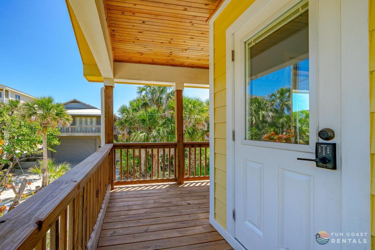 Dog Friendly Loft Steps From Beach With Gas Barbecue Grill And Upstairs Deck! New Smyrna Beach Eksteriør billede